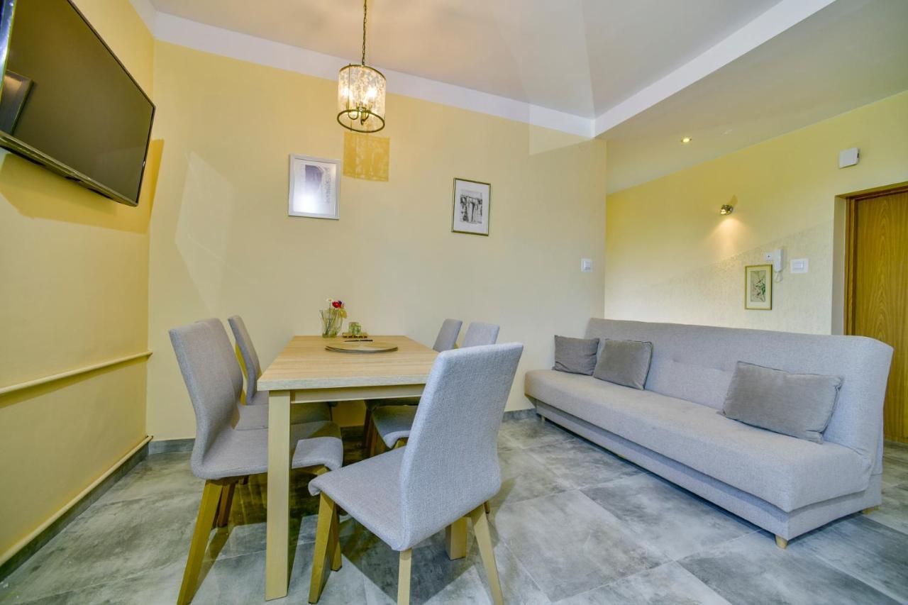 Apartament U Ewy W Kolobrzegu Podczele - 2 Sypialnie 50M2, Wifi I Darmowy Parking! Eksteriør billede