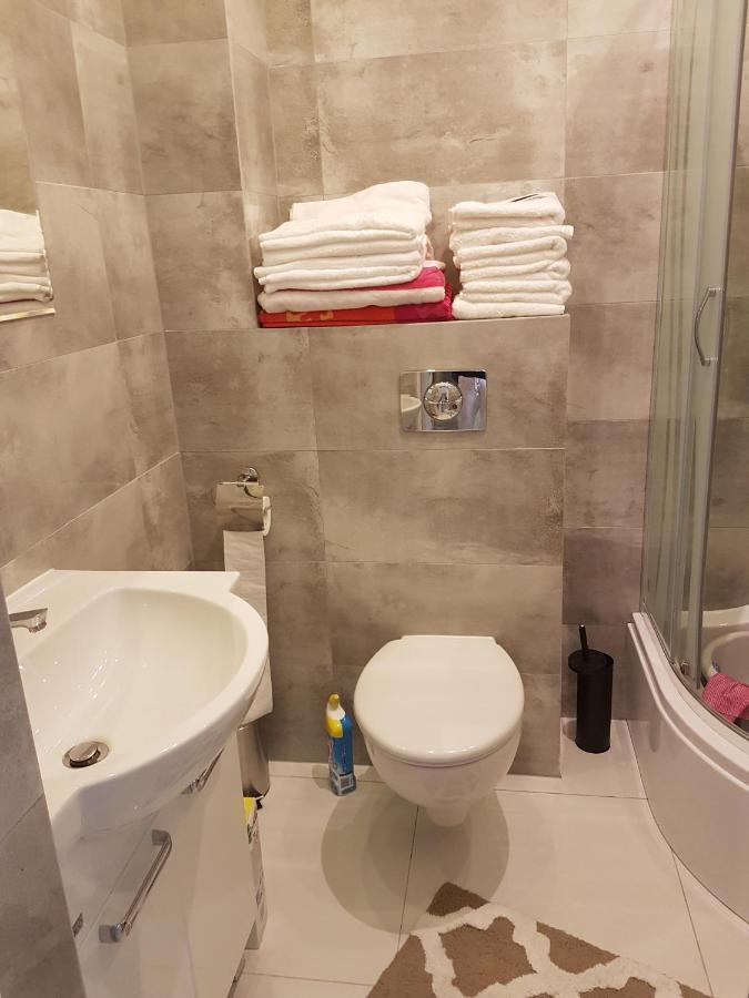 Apartament U Ewy W Kolobrzegu Podczele - 2 Sypialnie 50M2, Wifi I Darmowy Parking! Eksteriør billede